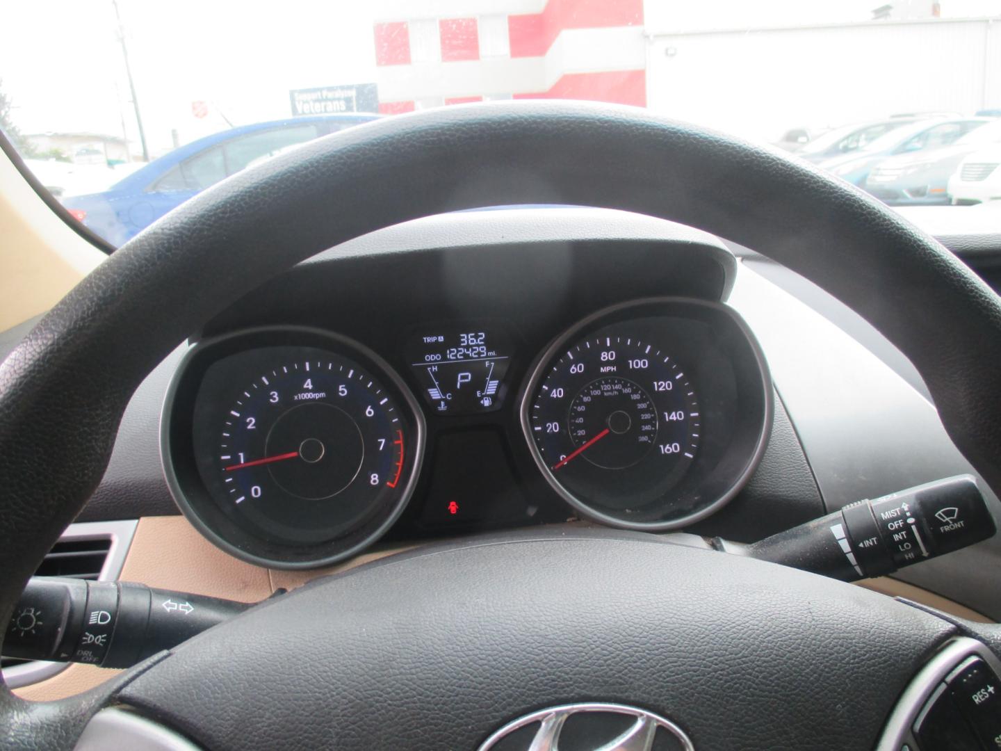 2013 SILVER Hyundai Elantra Limited (5NPDH4AE4DH) with an 1.8L L4 DOHC 16V engine, 6-Speed Automatic transmission, located at 1254 Manheim Pike, Lancaster, PA, 17601, (717) 393-9133, 40.062870, -76.323273 - Photo#9