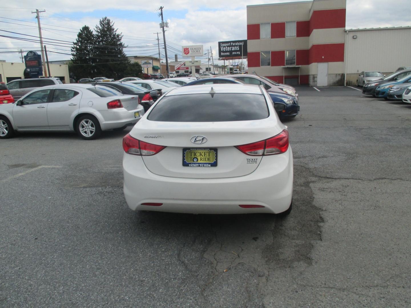 2013 SILVER Hyundai Elantra Limited (5NPDH4AE4DH) with an 1.8L L4 DOHC 16V engine, 6-Speed Automatic transmission, located at 1254 Manheim Pike, Lancaster, PA, 17601, (717) 393-9133, 40.062870, -76.323273 - Photo#5