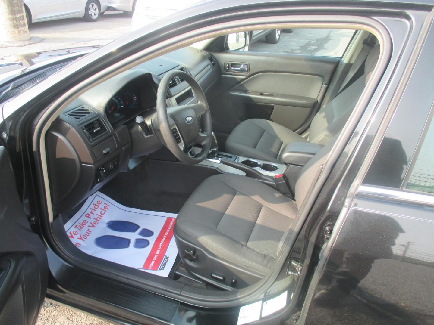 2012 BLUE Ford Fusion SE (3FAHP0HA1CR) with an 2.5L L4 DOHC 16V engine, located at 1254 Manheim Pike, Lancaster, PA, 17601, (717) 393-9133, 40.062870, -76.323273 - Photo#3