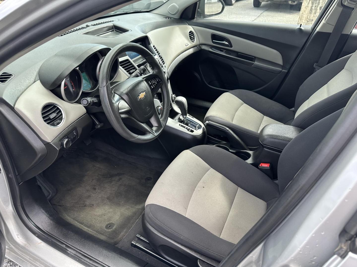 2014 SILVER Chevrolet Cruze LS Auto (1G1PA5SGXE7) with an 1.8L L4 DOHC 16V engine, 6-Speed Automatic transmission, located at 1254 Manheim Pike, Lancaster, PA, 17601, (717) 393-9133, 40.062870, -76.323273 - Photo#7