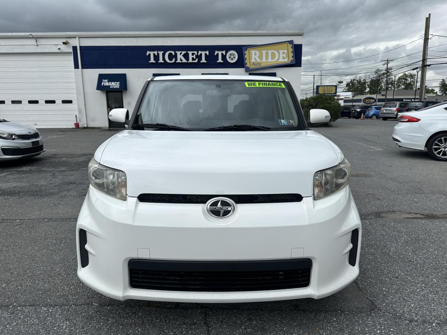 2012 WHITE Scion xB 5-Door Wagon 5-Spd MT (JTLZE4FE0CJ) with an 2.4L L4 DOHC 16V engine, 5-Speed Manual transmission, located at 1254 Manheim Pike, Lancaster, PA, 17601, (717) 393-9133, 40.062870, -76.323273 - Photo#1