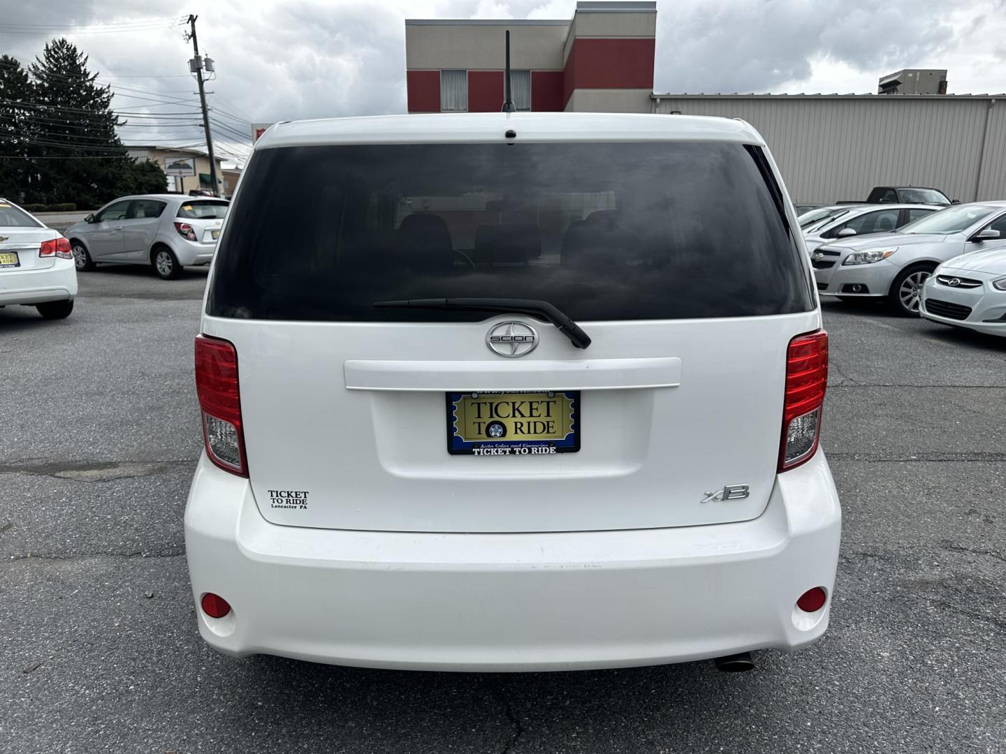 2012 WHITE Scion xB 5-Door Wagon 5-Spd MT (JTLZE4FE0CJ) with an 2.4L L4 DOHC 16V engine, 5-Speed Manual transmission, located at 1254 Manheim Pike, Lancaster, PA, 17601, (717) 393-9133, 40.062870, -76.323273 - Photo#5