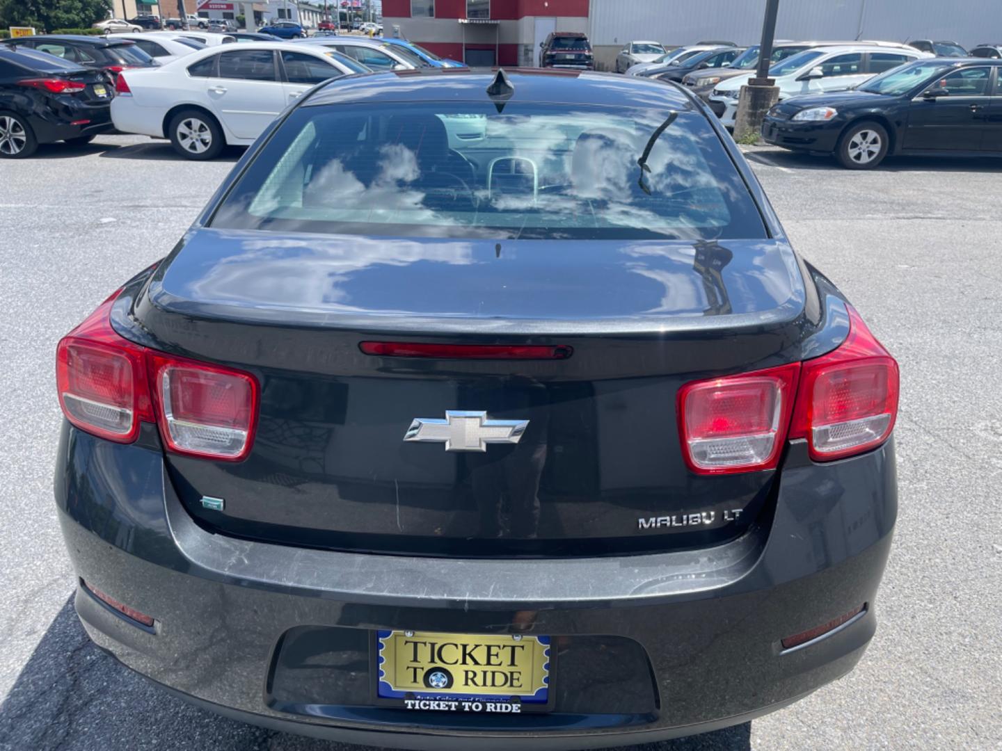 2015 GRAY Chevrolet Malibu 1LT (1G11C5SL7FF) with an 2.5L L4 DOHC 16V engine, 6-Speed Automatic transmission, located at 1254 Manheim Pike, Lancaster, PA, 17601, (717) 393-9133, 40.062870, -76.323273 - Photo#5