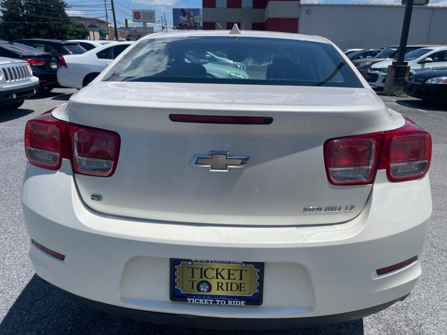 2014 WHITE Chevrolet Malibu 2LT (1G11E5SL9EF) with an 2.5L L4 DOHC 16V engine, 6-Speed Automatic transmission, located at 1254 Manheim Pike, Lancaster, PA, 17601, (717) 393-9133, 40.062870, -76.323273 - Photo#4