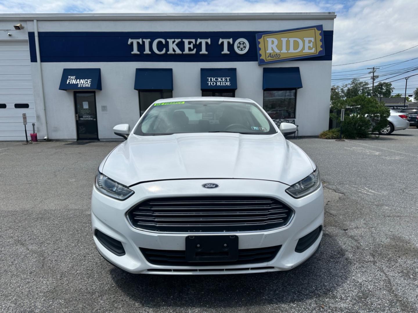 2014 WHITE Ford Fusion S (1FA6P0G73E5) with an 2.5L L4 DOHC 16V engine, located at 1254 Manheim Pike, Lancaster, PA, 17601, (717) 393-9133, 40.062870, -76.323273 - Photo#1