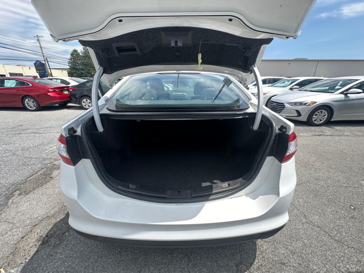 2014 WHITE Ford Fusion S (1FA6P0G73E5) with an 2.5L L4 DOHC 16V engine, located at 1254 Manheim Pike, Lancaster, PA, 17601, (717) 393-9133, 40.062870, -76.323273 - Photo#10