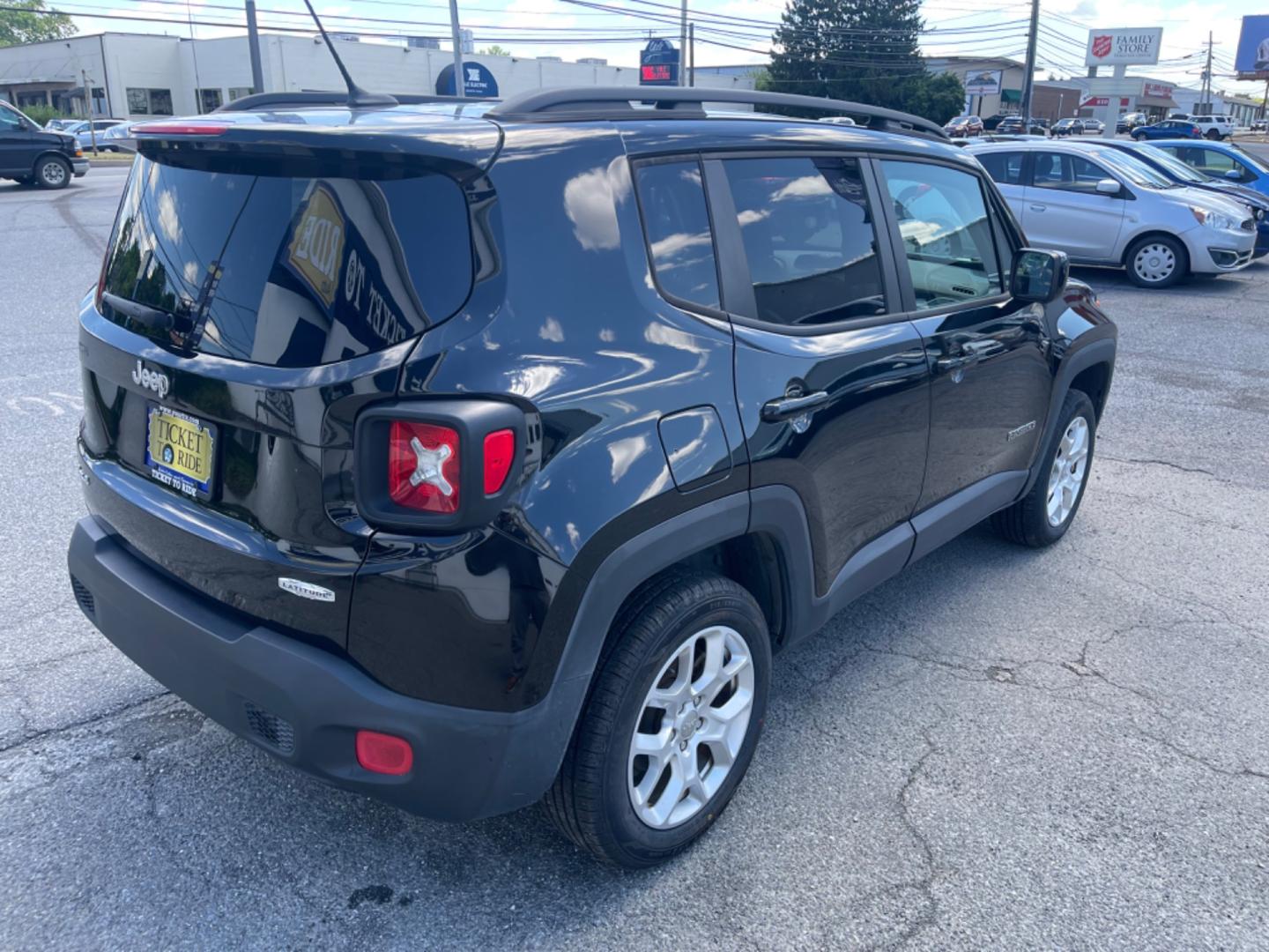 2015 BLACK JEEP RENEGADE LATITUDE (ZACCJBBT0FP) , located at 1254 Manheim Pike, Lancaster, PA, 17601, (717) 393-9133, 40.062870, -76.323273 - Photo#4