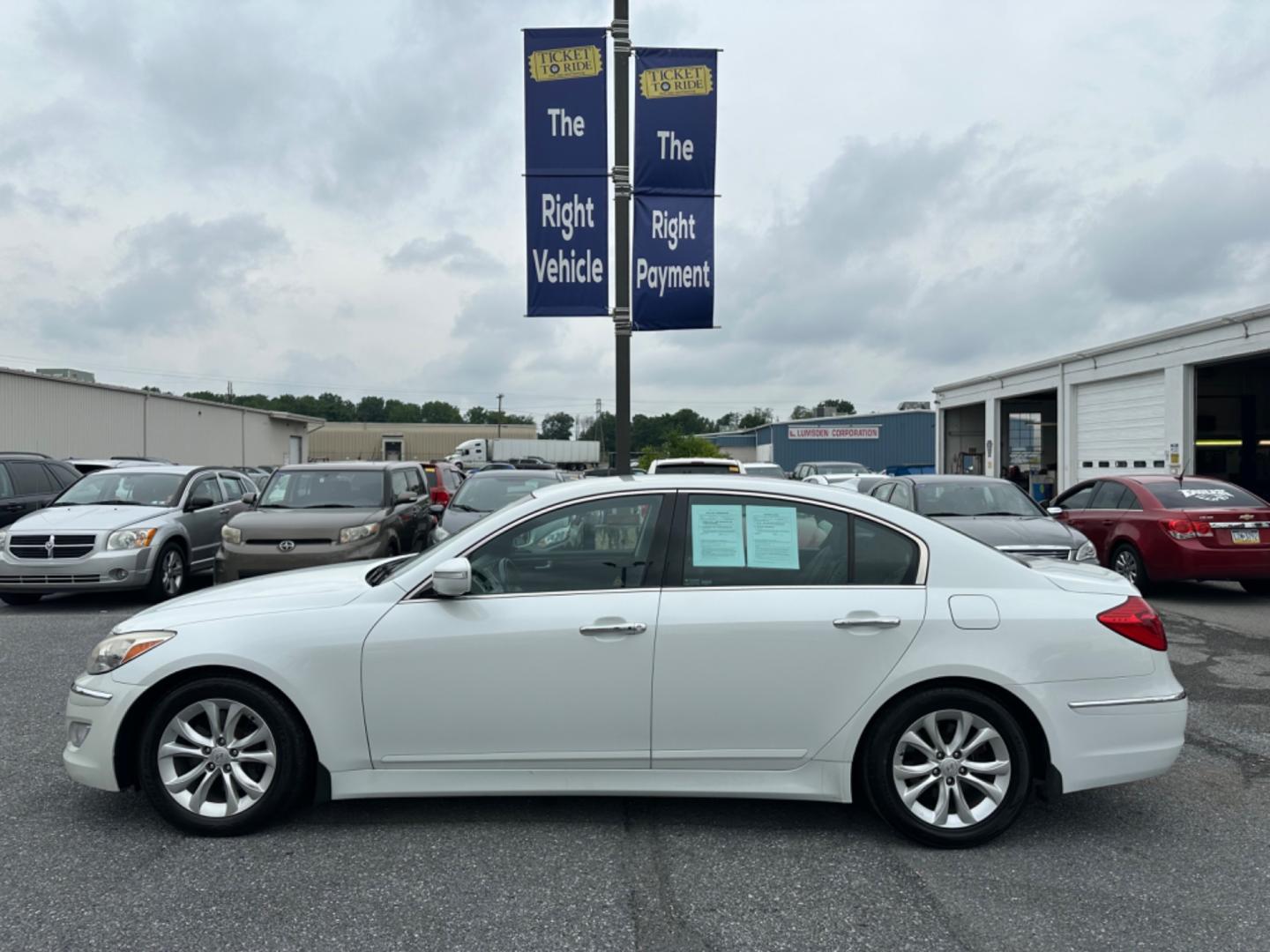 2013 WHITE Hyundai Genesis 3.8L (KMHGC4DDXDU) with an 3.8L V6 DOHC 24V engine, 6-Speed Automatic transmission, located at 1254 Manheim Pike, Lancaster, PA, 17601, (717) 393-9133, 40.062870, -76.323273 - Photo#7