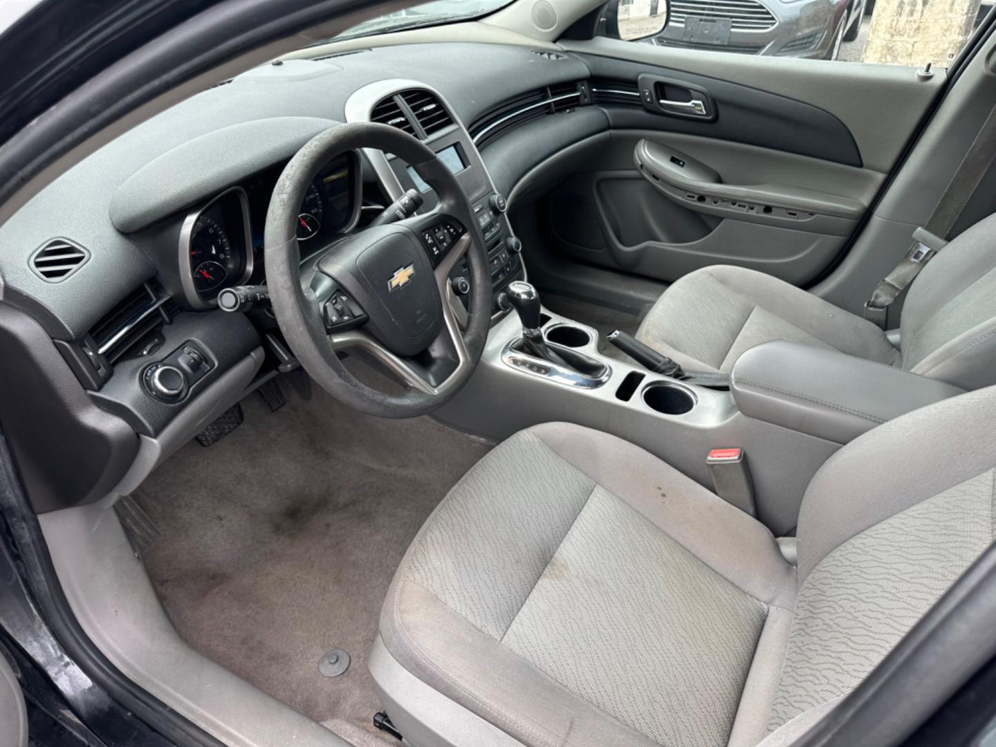 2014 GREEN Chevrolet Malibu LS (1G11B5SL6EF) with an 2.5L L4 DOHC 16V engine, 6-Speed Automatic transmission, located at 1254 Manheim Pike, Lancaster, PA, 17601, (717) 393-9133, 40.062870, -76.323273 - Photo#8