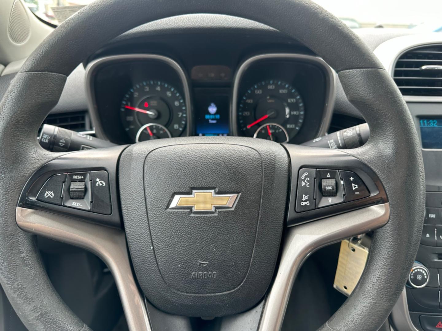 2014 GREEN Chevrolet Malibu LS (1G11B5SL6EF) with an 2.5L L4 DOHC 16V engine, 6-Speed Automatic transmission, located at 1254 Manheim Pike, Lancaster, PA, 17601, (717) 393-9133, 40.062870, -76.323273 - Photo#11