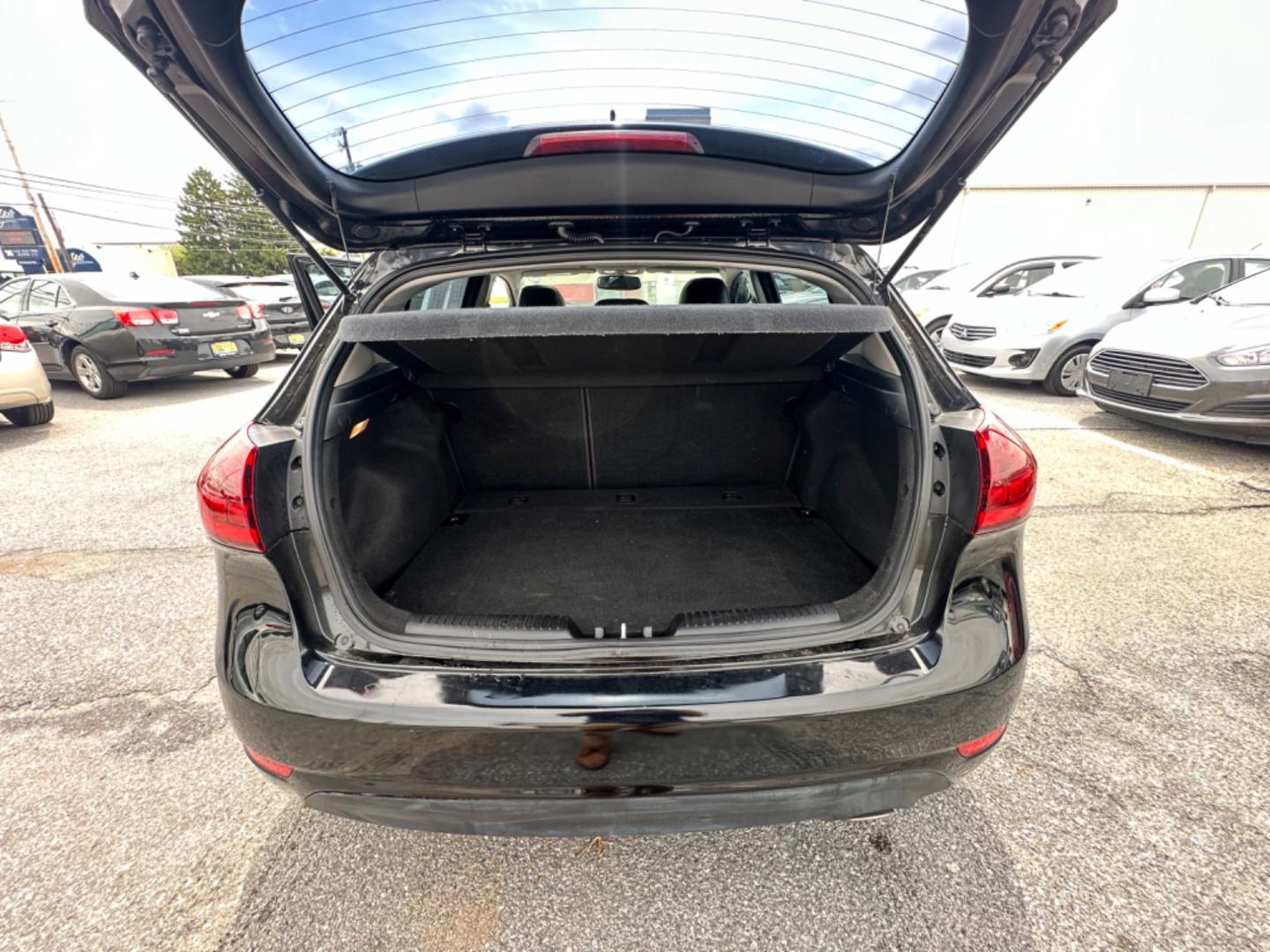 2015 BLACK Kia Forte 5-Door EX (KNAFX5A85F5) with an 2.0L L4 DOHC 16V engine, 6-Speed Automatic transmission, located at 1254 Manheim Pike, Lancaster, PA, 17601, (717) 393-9133, 40.062870, -76.323273 - Photo#10