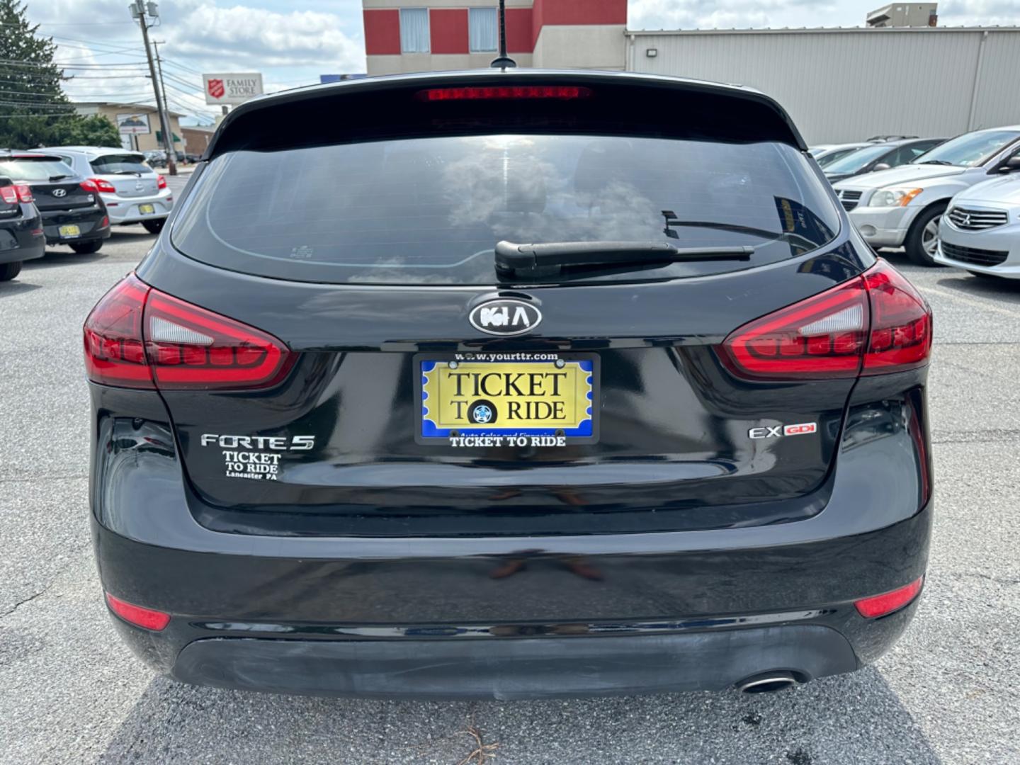 2015 BLACK Kia Forte 5-Door EX (KNAFX5A85F5) with an 2.0L L4 DOHC 16V engine, 6-Speed Automatic transmission, located at 1254 Manheim Pike, Lancaster, PA, 17601, (717) 393-9133, 40.062870, -76.323273 - Photo#5