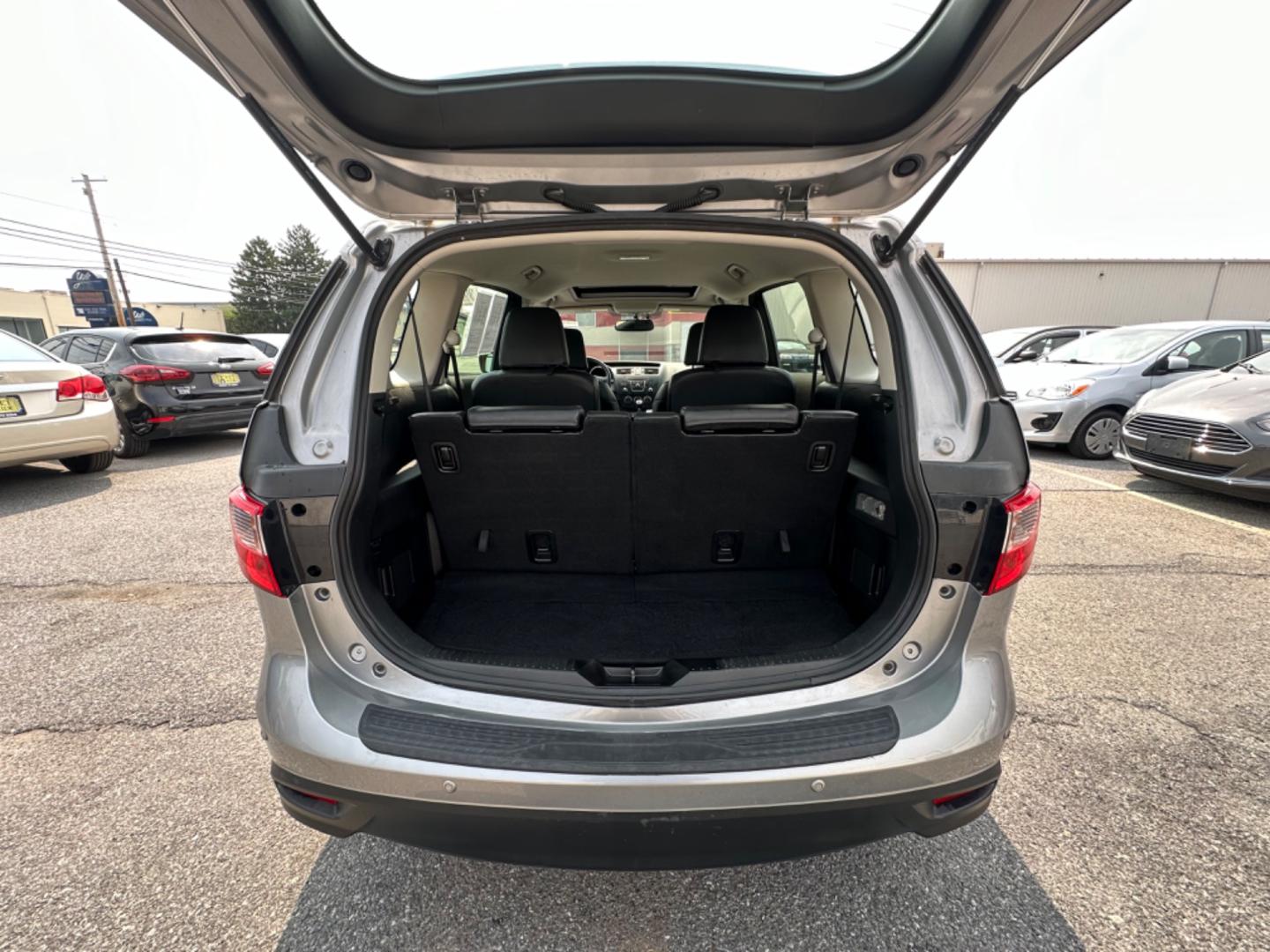 2013 SILVER Mazda MAZDA5 Grand Touring (JM1CW2DL7D0) with an 2.5L L4 DOHC 16V engine, 5-Speed Automatic transmission, located at 1254 Manheim Pike, Lancaster, PA, 17601, (717) 393-9133, 40.062870, -76.323273 - Photo#11