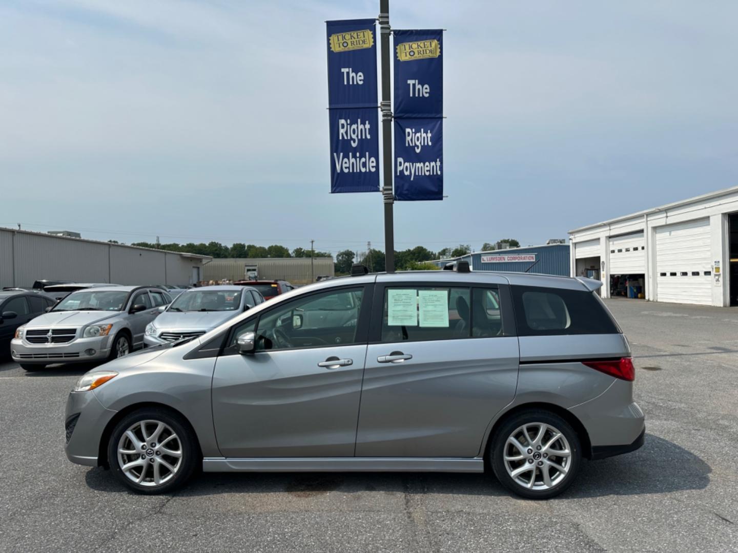 2013 SILVER Mazda MAZDA5 Grand Touring (JM1CW2DL7D0) with an 2.5L L4 DOHC 16V engine, 5-Speed Automatic transmission, located at 1254 Manheim Pike, Lancaster, PA, 17601, (717) 393-9133, 40.062870, -76.323273 - Photo#7