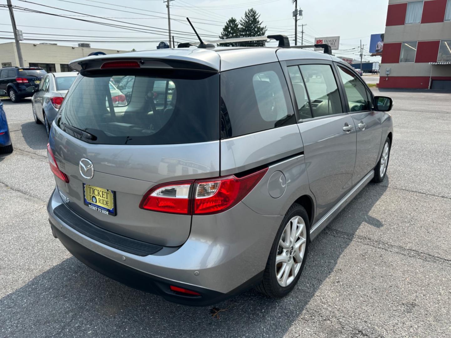 2013 SILVER Mazda MAZDA5 Grand Touring (JM1CW2DL7D0) with an 2.5L L4 DOHC 16V engine, 5-Speed Automatic transmission, located at 1254 Manheim Pike, Lancaster, PA, 17601, (717) 393-9133, 40.062870, -76.323273 - Photo#4