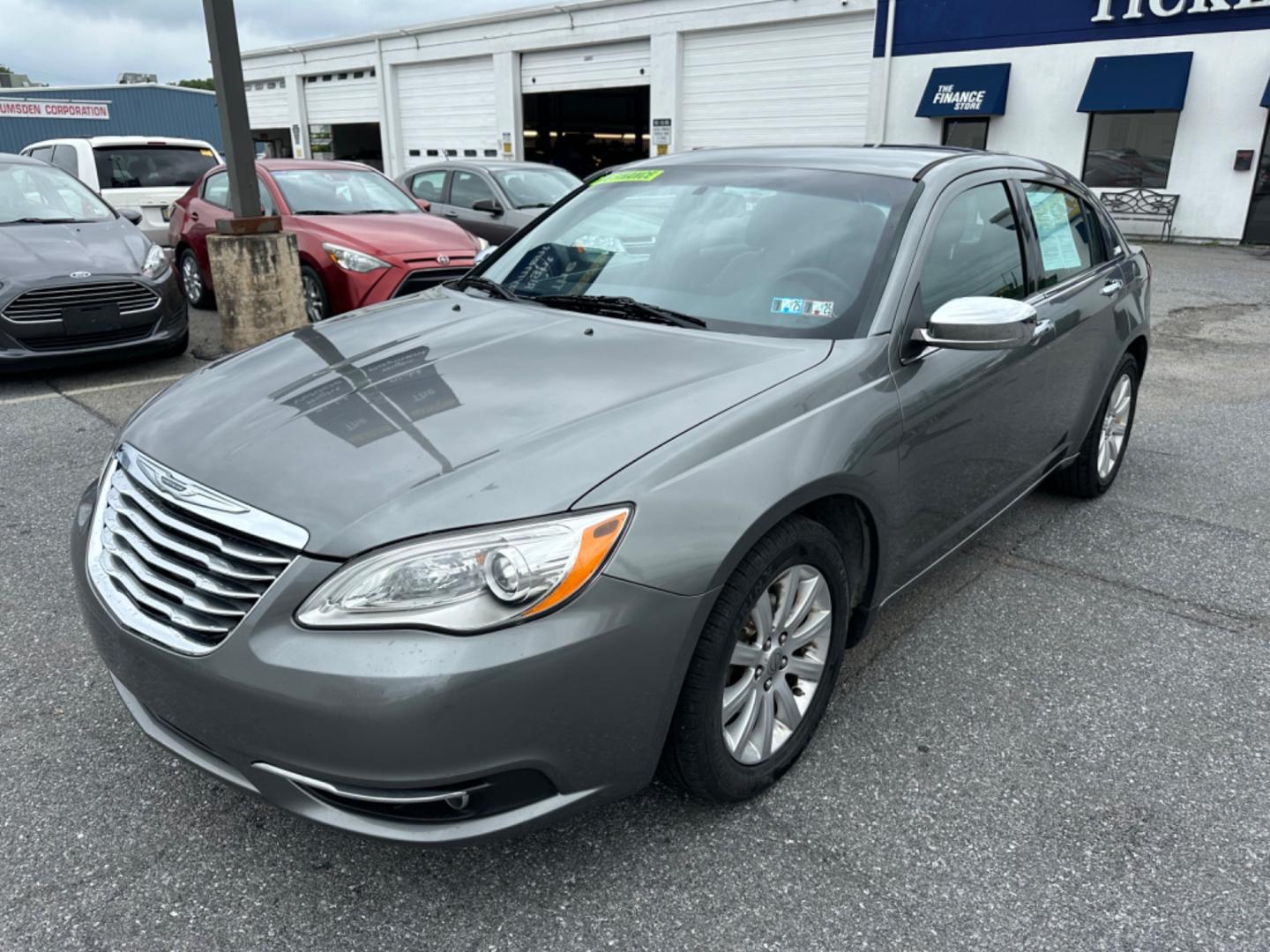 2013 GRAY Chrysler 200 Limited (1C3CCBCGXDN) with an 3.6L V6 DOHC 24V FFV engine, 6-Speed Automatic transmission, located at 1254 Manheim Pike, Lancaster, PA, 17601, (717) 393-9133, 40.062870, -76.323273 - Photo#0