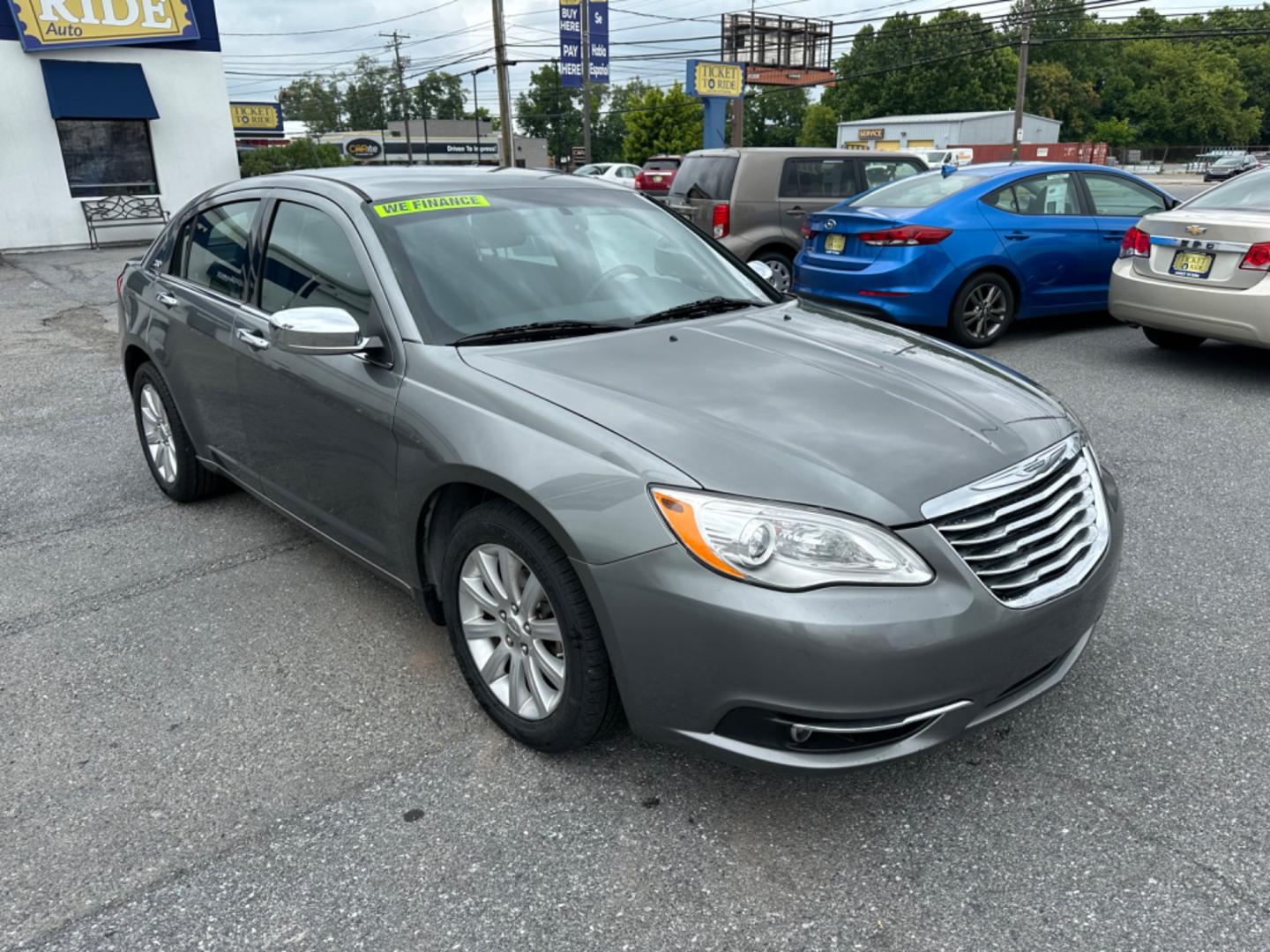 2013 GRAY Chrysler 200 Limited (1C3CCBCGXDN) with an 3.6L V6 DOHC 24V FFV engine, 6-Speed Automatic transmission, located at 1254 Manheim Pike, Lancaster, PA, 17601, (717) 393-9133, 40.062870, -76.323273 - Photo#2