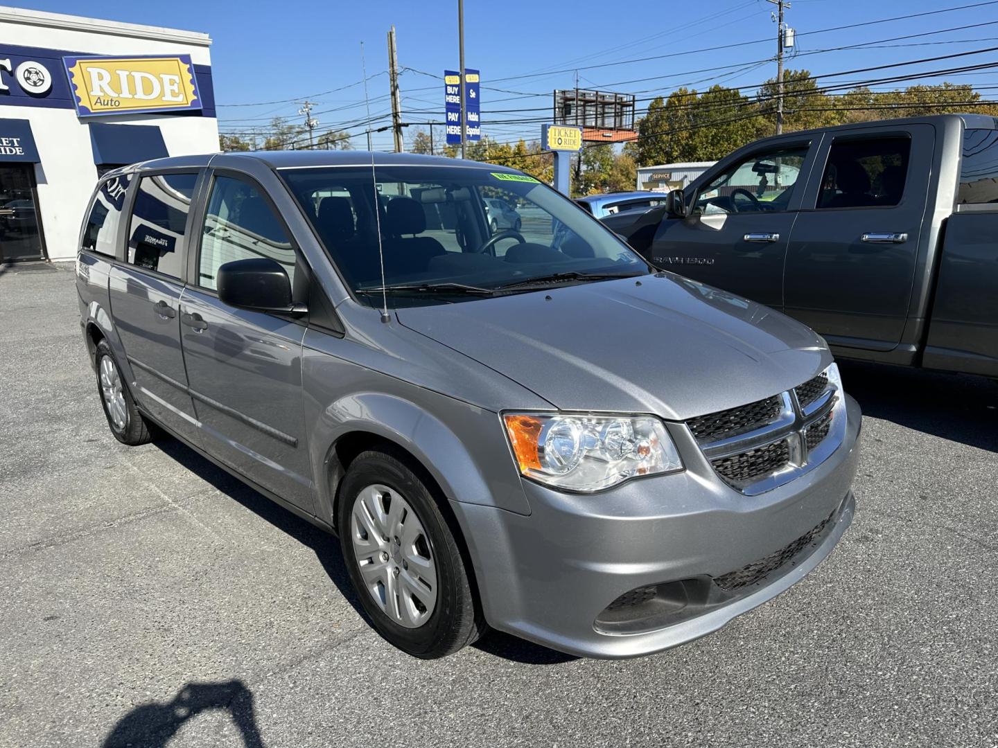 2015 SILVER Dodge Grand Caravan SE (2C4RDGBG1FR) with an 3.6L V6 DOHC 24V engine, 6-Speed Automatic transmission, located at 1254 Manheim Pike, Lancaster, PA, 17601, (717) 393-9133, 40.062870, -76.323273 - Photo#1