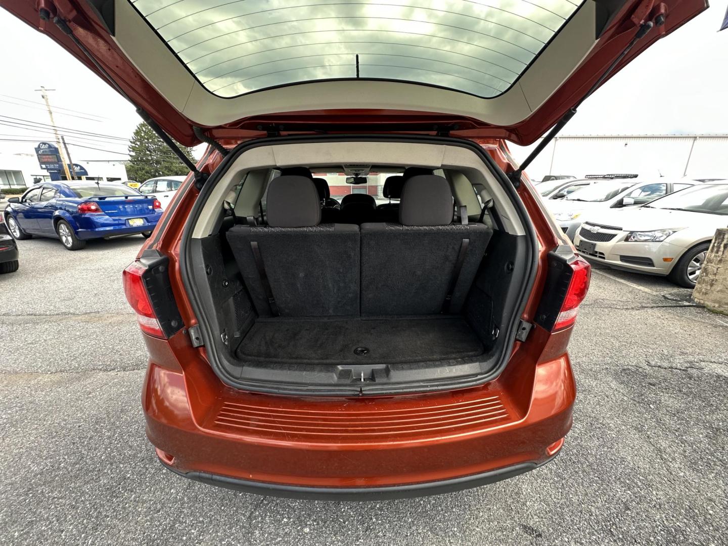 2014 COPPER Dodge Journey SXT (3C4PDCBB4ET) with an 2.4L L6 DOHC 16V engine, 4-Speed Automatic transmission, located at 1254 Manheim Pike, Lancaster, PA, 17601, (717) 393-9133, 40.062870, -76.323273 - Photo#11