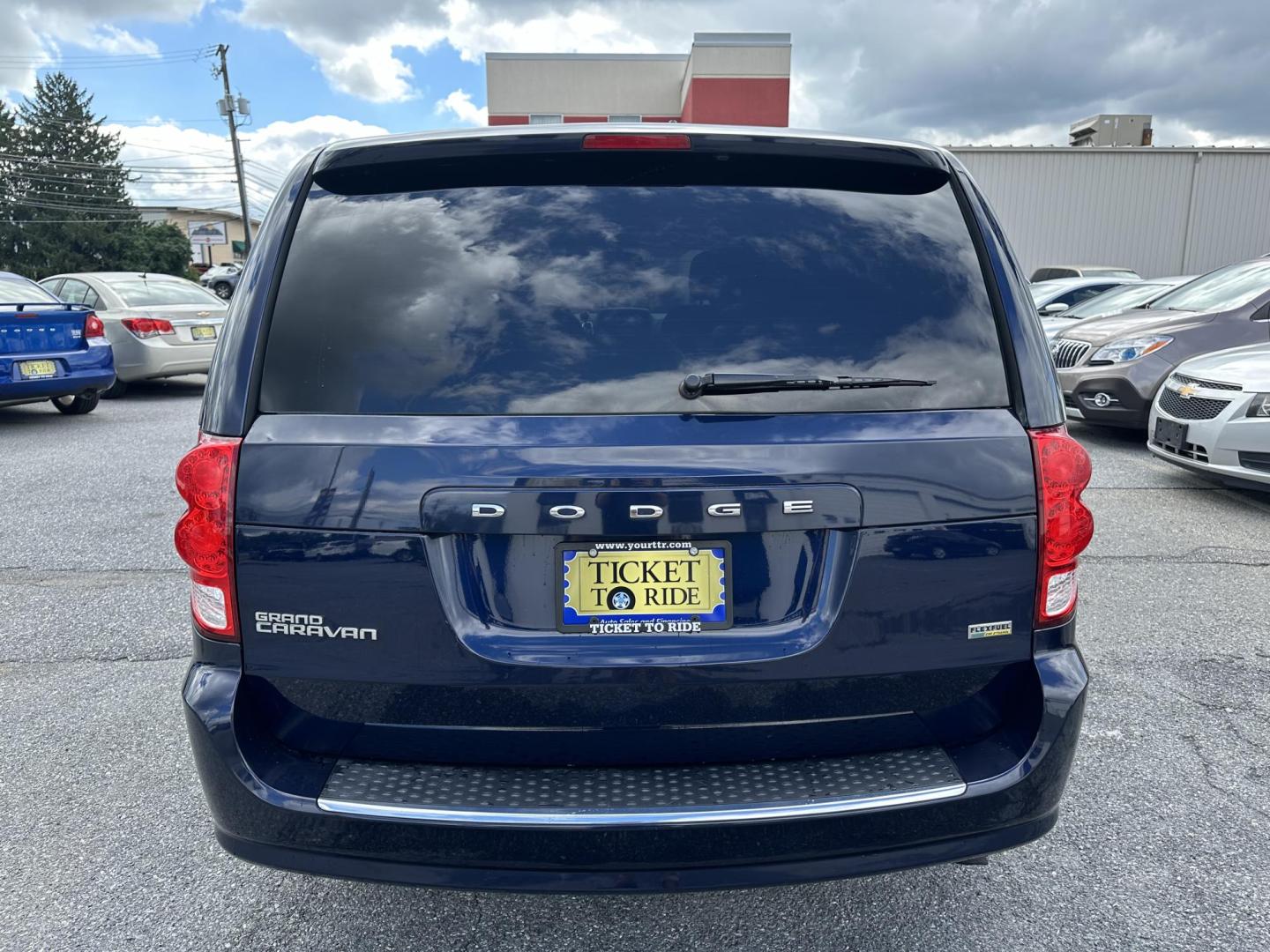 2016 BLUE Dodge Grand Caravan SE (2C4RDGBGXGR) with an 3.6L V6 DOHC 24V engine, 6A transmission, located at 1254 Manheim Pike, Lancaster, PA, 17601, (717) 393-9133, 40.062870, -76.323273 - Photo#3