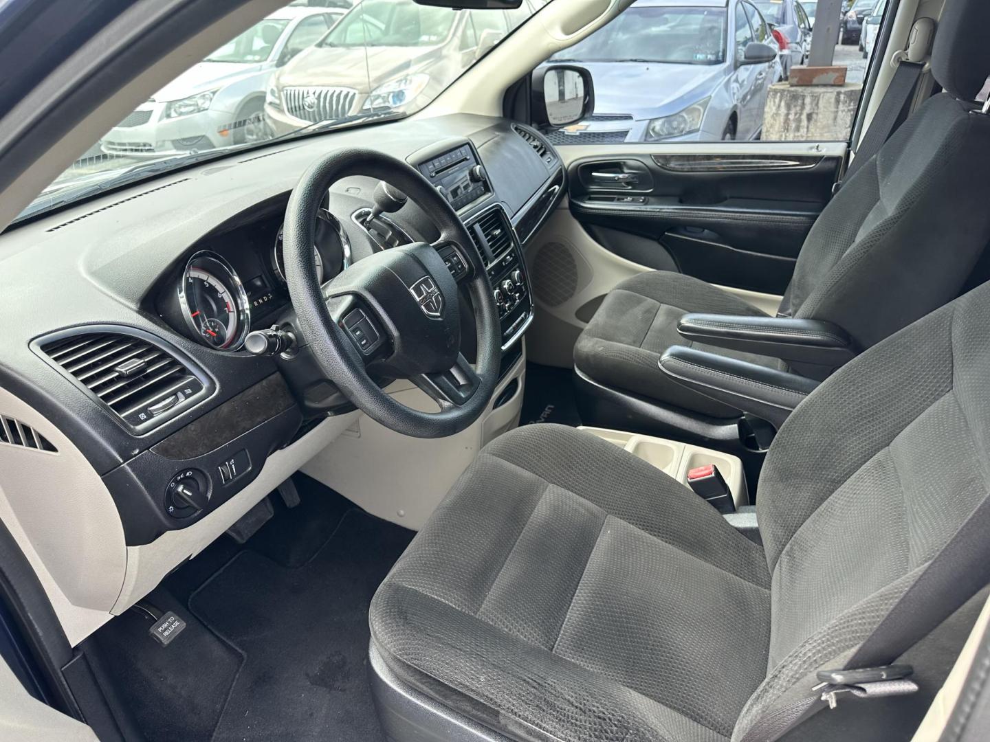 2016 BLUE Dodge Grand Caravan SE (2C4RDGBGXGR) with an 3.6L V6 DOHC 24V engine, 6A transmission, located at 1254 Manheim Pike, Lancaster, PA, 17601, (717) 393-9133, 40.062870, -76.323273 - Photo#8