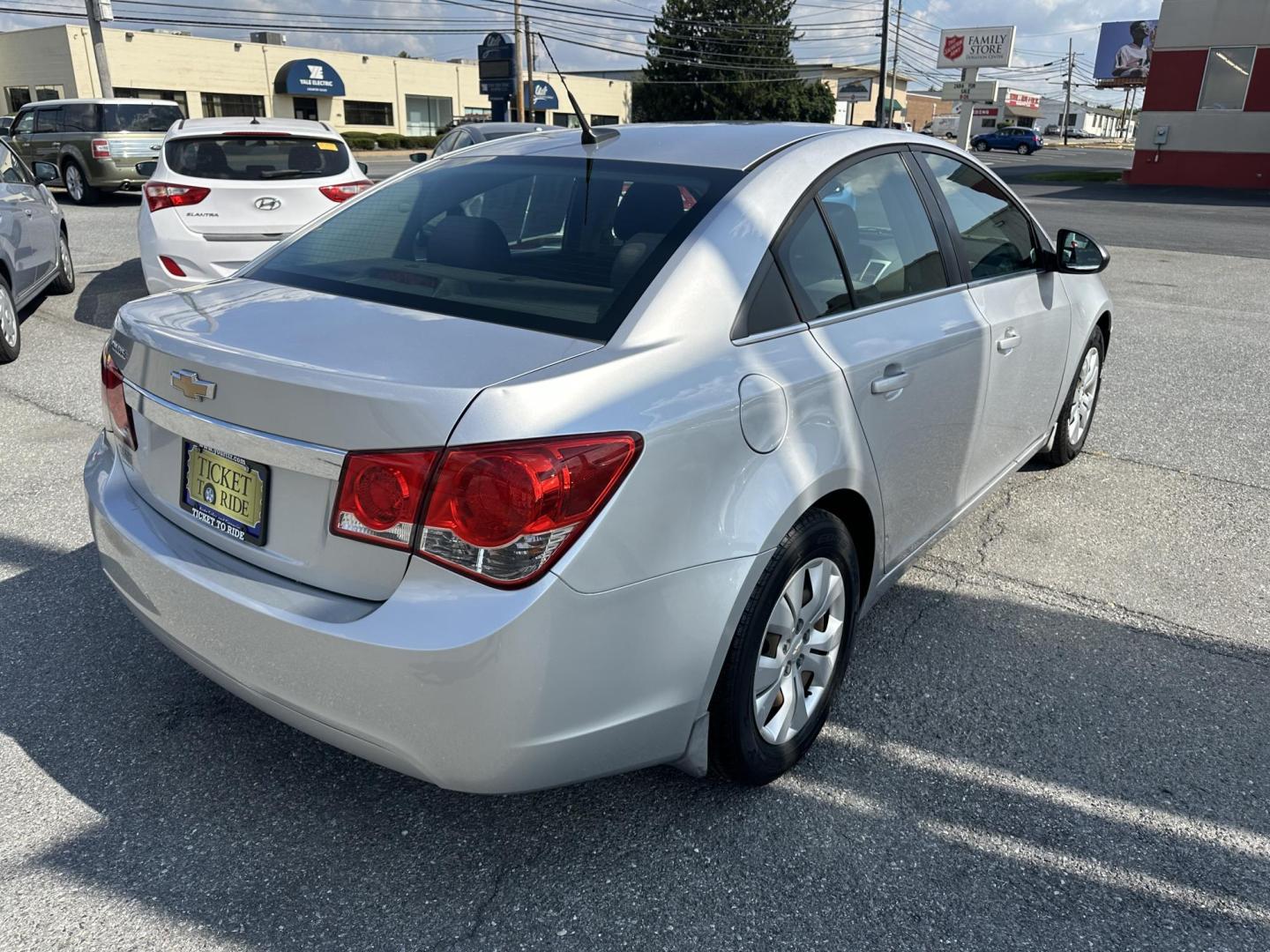 2012 SILVER Chevrolet Cruze 2LS (1G1PC5SH2C7) with an 1.8L L4 DOHC 16V FFV engine, 6-Speed Automatic transmission, located at 1254 Manheim Pike, Lancaster, PA, 17601, (717) 393-9133, 40.062870, -76.323273 - Photo#4