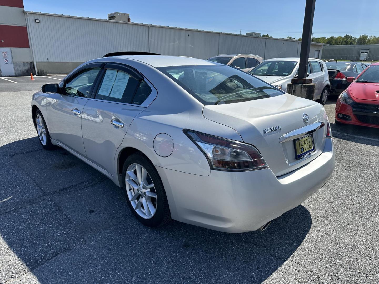 2013 SILVER Nissan Maxima SV (1N4AA5AP4DC) with an 3.5L V6 DOHC 24V engine, Continuously Variable Transmission transmission, located at 1254 Manheim Pike, Lancaster, PA, 17601, (717) 393-9133, 40.062870, -76.323273 - Photo#5