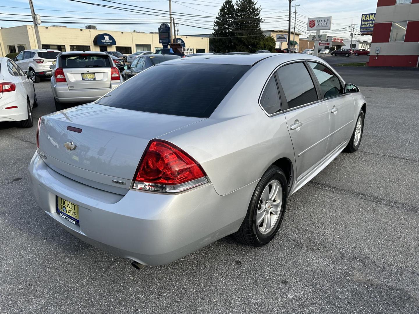 2014 SILVER Chevrolet Impala LS (2G1WA5E37E1) with an 3.6L V6 DOHC 16V FFV engine, 6-Speed Automatic transmission, located at 1254 Manheim Pike, Lancaster, PA, 17601, (717) 393-9133, 40.062870, -76.323273 - Photo#4