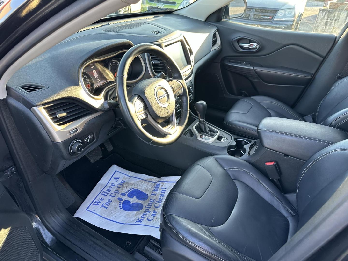 2015 BLACK Jeep Cherokee Limited FWD (1C4PJLDB4FW) with an 2.4L L4 DOHC 16V engine, 9-Speed Automatic transmission, located at 1254 Manheim Pike, Lancaster, PA, 17601, (717) 393-9133, 40.062870, -76.323273 - Photo#8