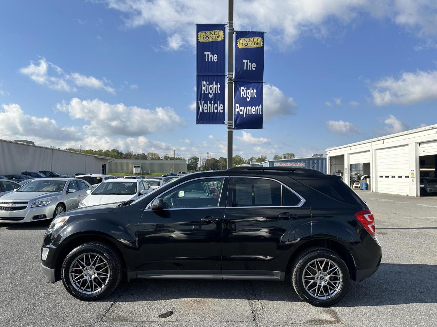 2017 BLACK Chevrolet Equinox LT 2WD (2GNALCEK4H6) with an 2.4L L4 DOHC 16V FFV engine, 6A transmission, located at 1254 Manheim Pike, Lancaster, PA, 17601, (717) 393-9133, 40.062870, -76.323273 - Photo#10