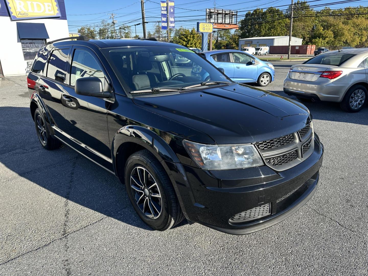 2017 BLACK Dodge Journey SE (3C4PDCAB3HT) with an 2.4L L4 DOHC 16V engine, 4A transmission, located at 1254 Manheim Pike, Lancaster, PA, 17601, (717) 393-9133, 40.062870, -76.323273 - Photo#3