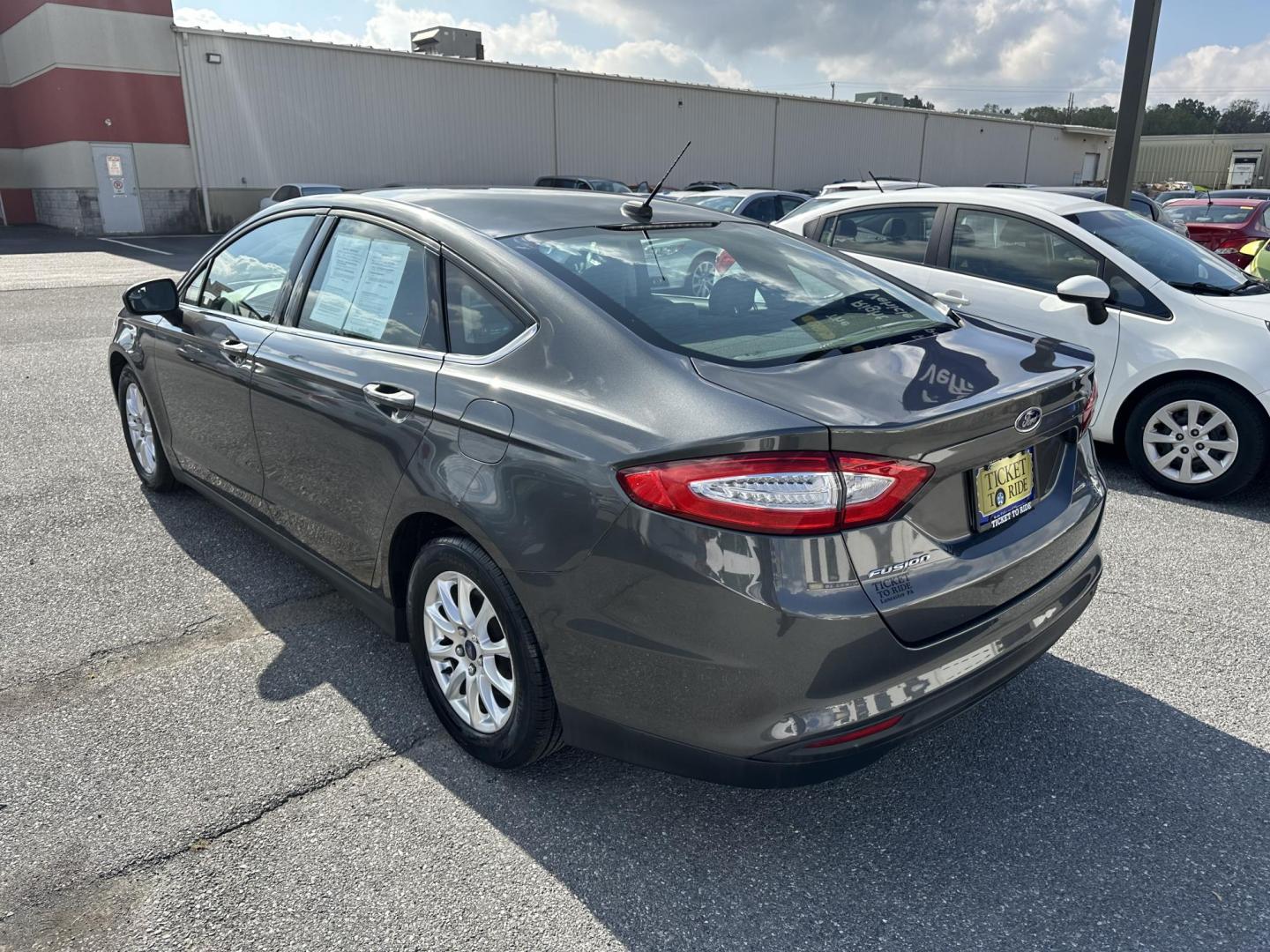 2016 GRAY Ford Fusion S (1FA6P0G7XG5) with an 2.5L L4 DOHC 16V engine, 6-Speed Automatic transmission, located at 1254 Manheim Pike, Lancaster, PA, 17601, (717) 393-9133, 40.062870, -76.323273 - Photo#6