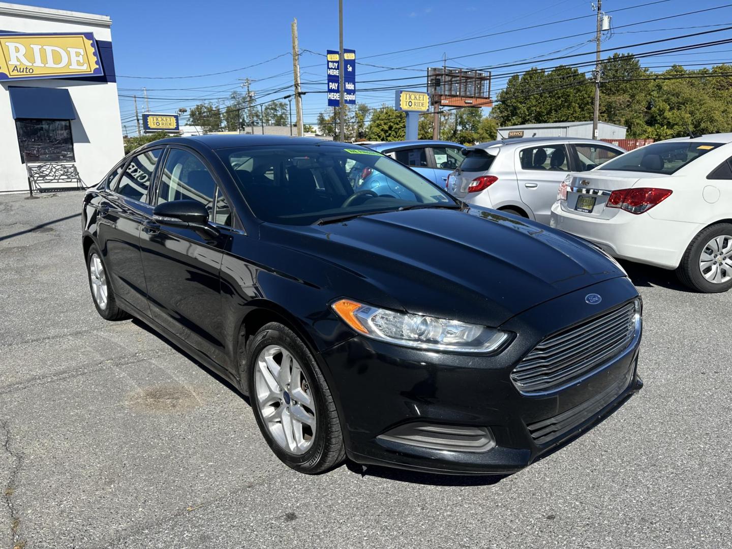 2014 WHITE Ford Fusion SE (3FA6P0H71ER) with an 2.5L L4 DOHC 16V engine, located at 1254 Manheim Pike, Lancaster, PA, 17601, (717) 393-9133, 40.062870, -76.323273 - Photo#1