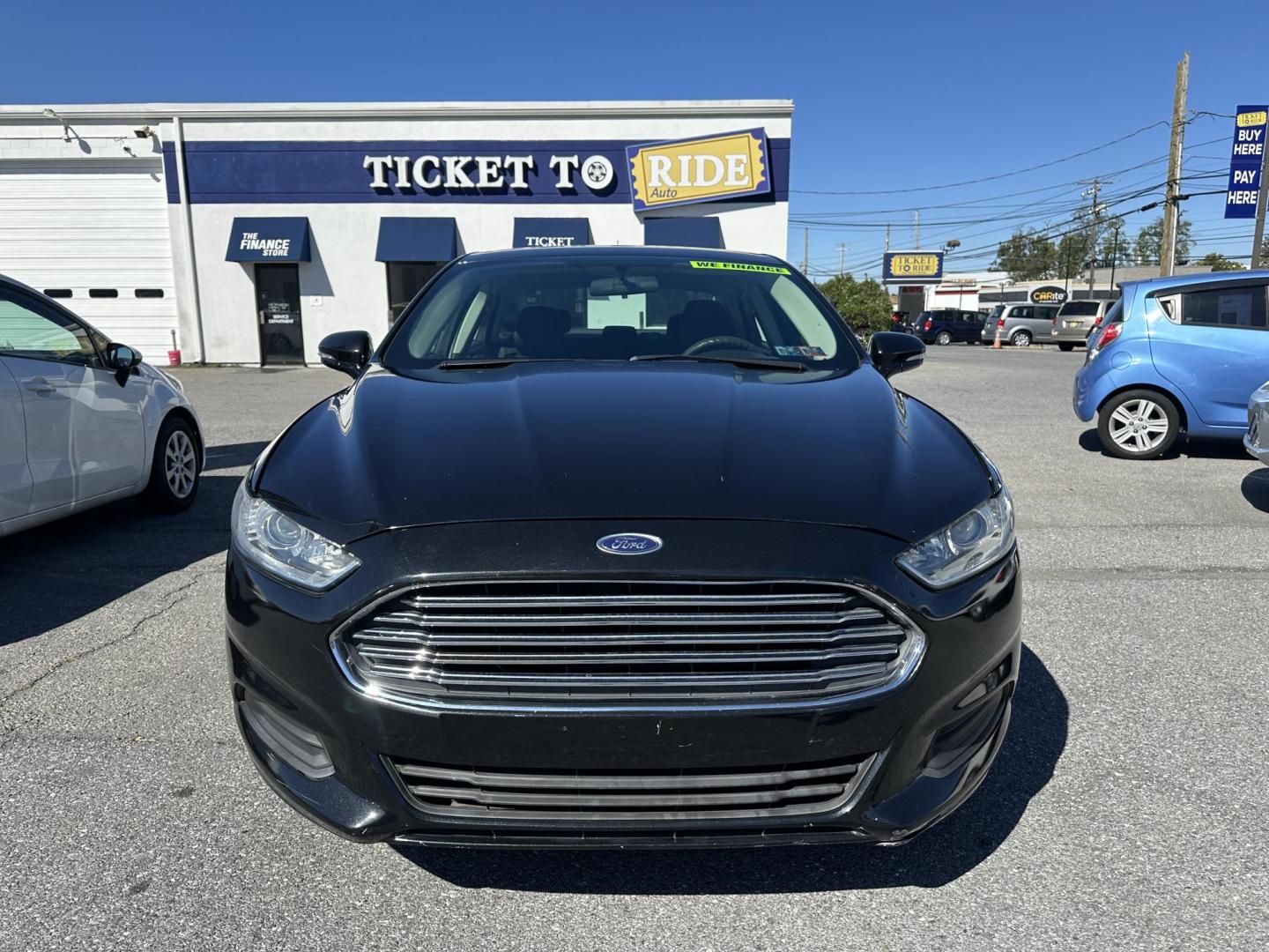 2014 WHITE Ford Fusion SE (3FA6P0H71ER) with an 2.5L L4 DOHC 16V engine, located at 1254 Manheim Pike, Lancaster, PA, 17601, (717) 393-9133, 40.062870, -76.323273 - Photo#2