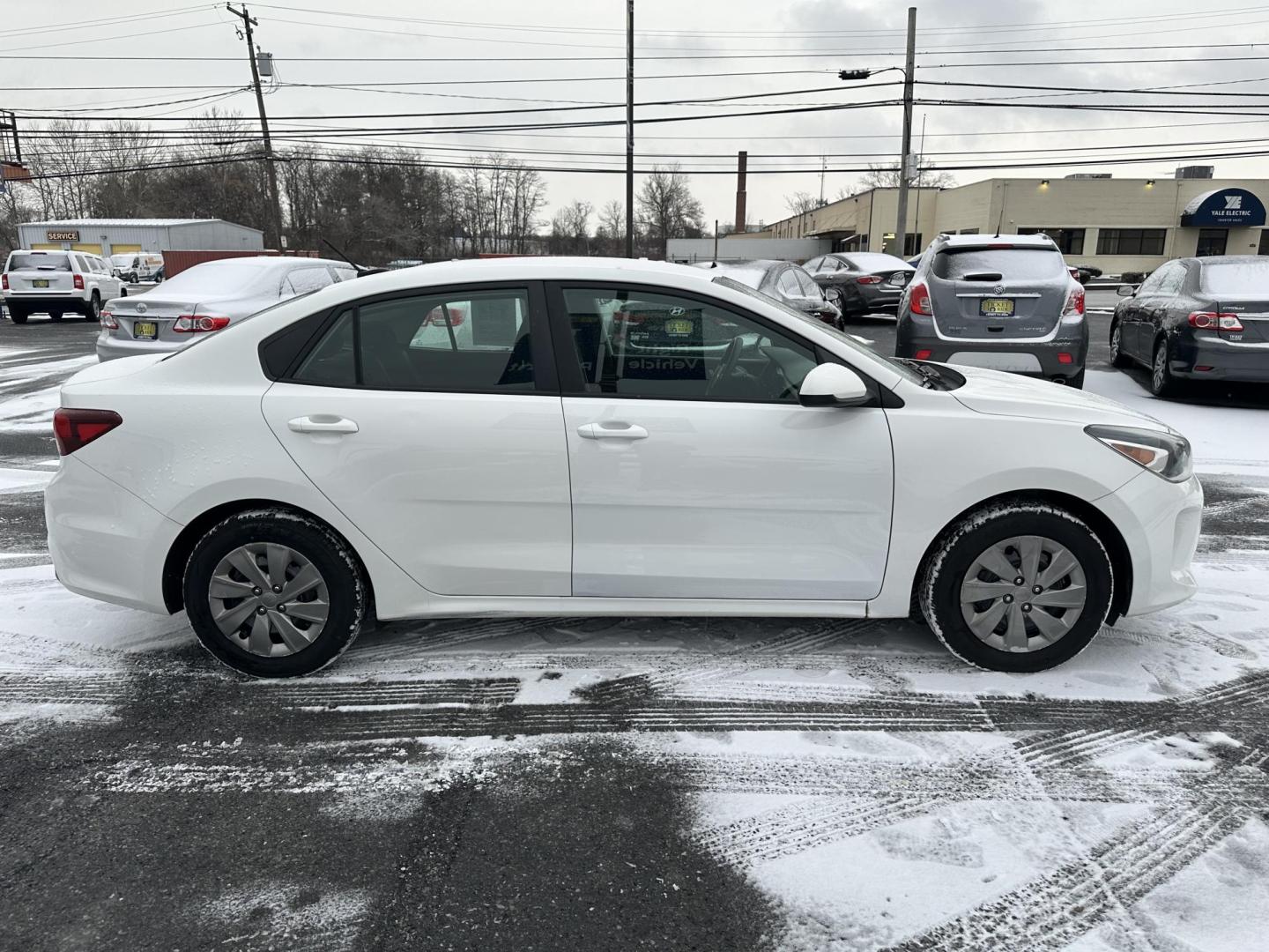 2019 WHITE Kia Rio LX (3KPA24AB7KE) with an 1.6L L4 DOHC 16V engine, 6A transmission, located at 1254 Manheim Pike, Lancaster, PA, 17601, (717) 393-9133, 40.062870, -76.323273 - Photo#3