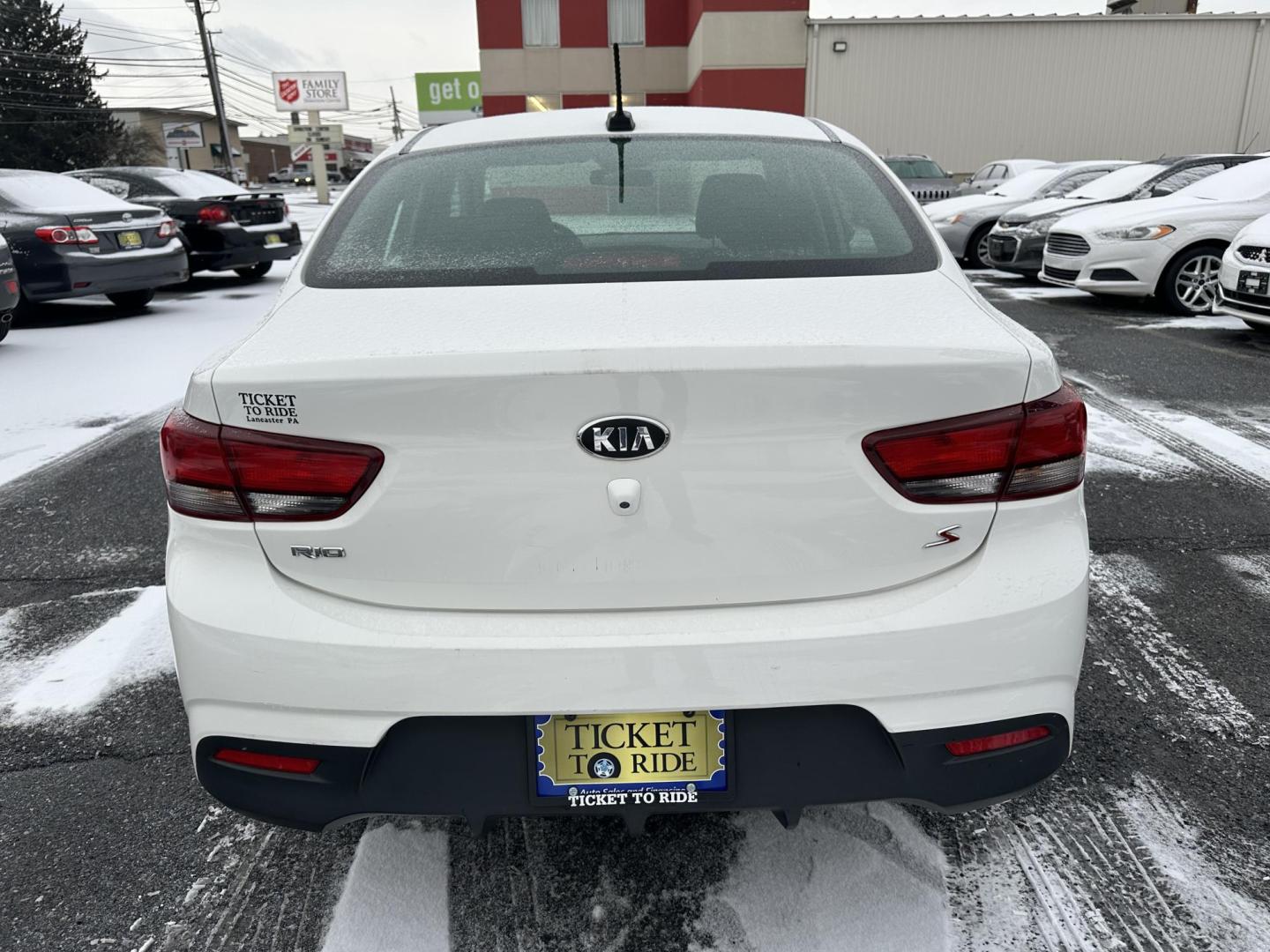 2019 WHITE Kia Rio LX (3KPA24AB7KE) with an 1.6L L4 DOHC 16V engine, 6A transmission, located at 1254 Manheim Pike, Lancaster, PA, 17601, (717) 393-9133, 40.062870, -76.323273 - Photo#4