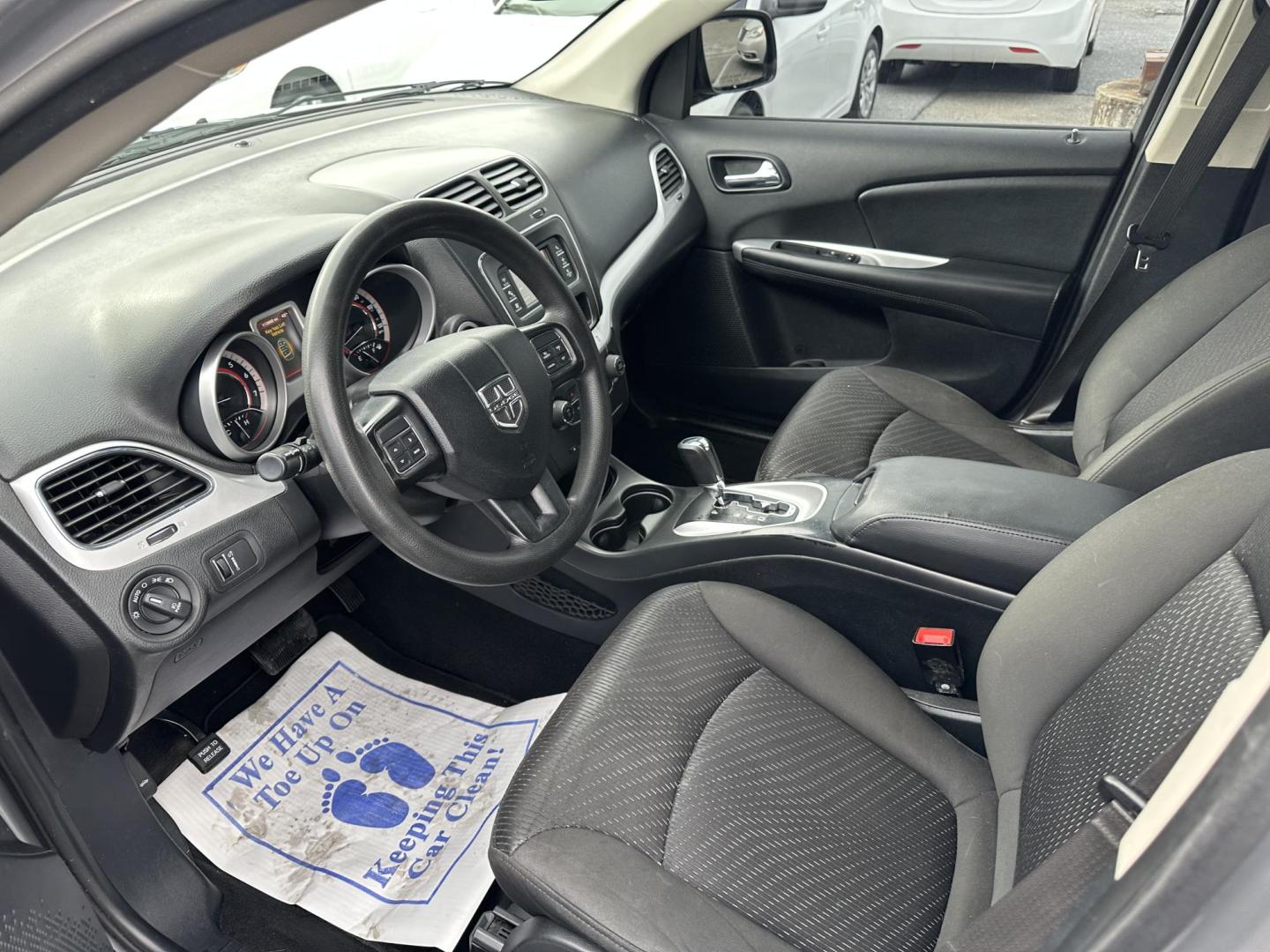 2018 SILVER Dodge Journey SXT (3C4PDCBG7JT) with an 3.6L V6 DOHC 24V engine, 4A transmission, located at 1254 Manheim Pike, Lancaster, PA, 17601, (717) 393-9133, 40.062870, -76.323273 - Photo#8