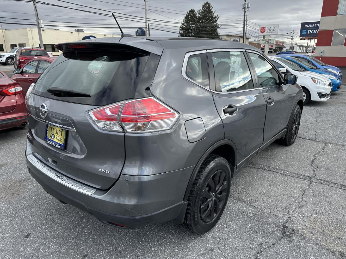 2016 GRAY Nissan Rogue S AWD (JN8AT2MV3GW) with an 2.5L L4 DOHC 16V engine, CVT transmission, located at 1254 Manheim Pike, Lancaster, PA, 17601, (717) 393-9133, 40.062870, -76.323273 - Photo#3