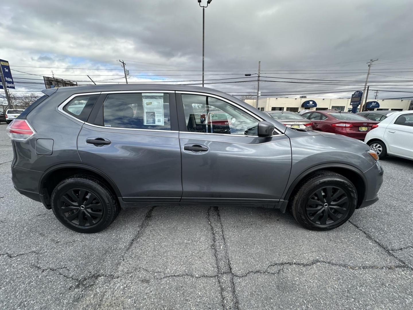 2016 GRAY Nissan Rogue S AWD (JN8AT2MV3GW) with an 2.5L L4 DOHC 16V engine, CVT transmission, located at 1254 Manheim Pike, Lancaster, PA, 17601, (717) 393-9133, 40.062870, -76.323273 - Photo#5