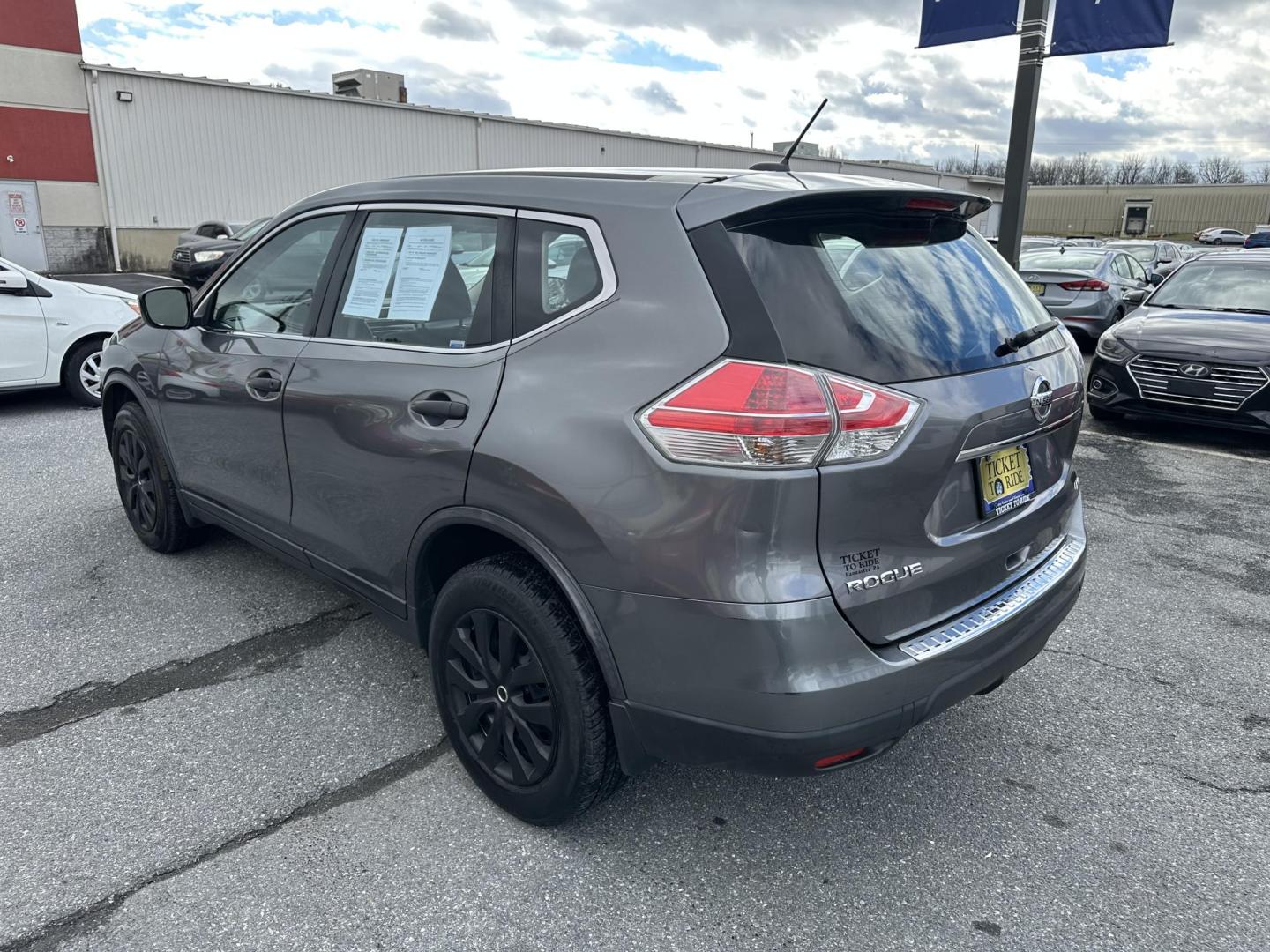 2016 GRAY Nissan Rogue S AWD (JN8AT2MV3GW) with an 2.5L L4 DOHC 16V engine, CVT transmission, located at 1254 Manheim Pike, Lancaster, PA, 17601, (717) 393-9133, 40.062870, -76.323273 - Photo#7