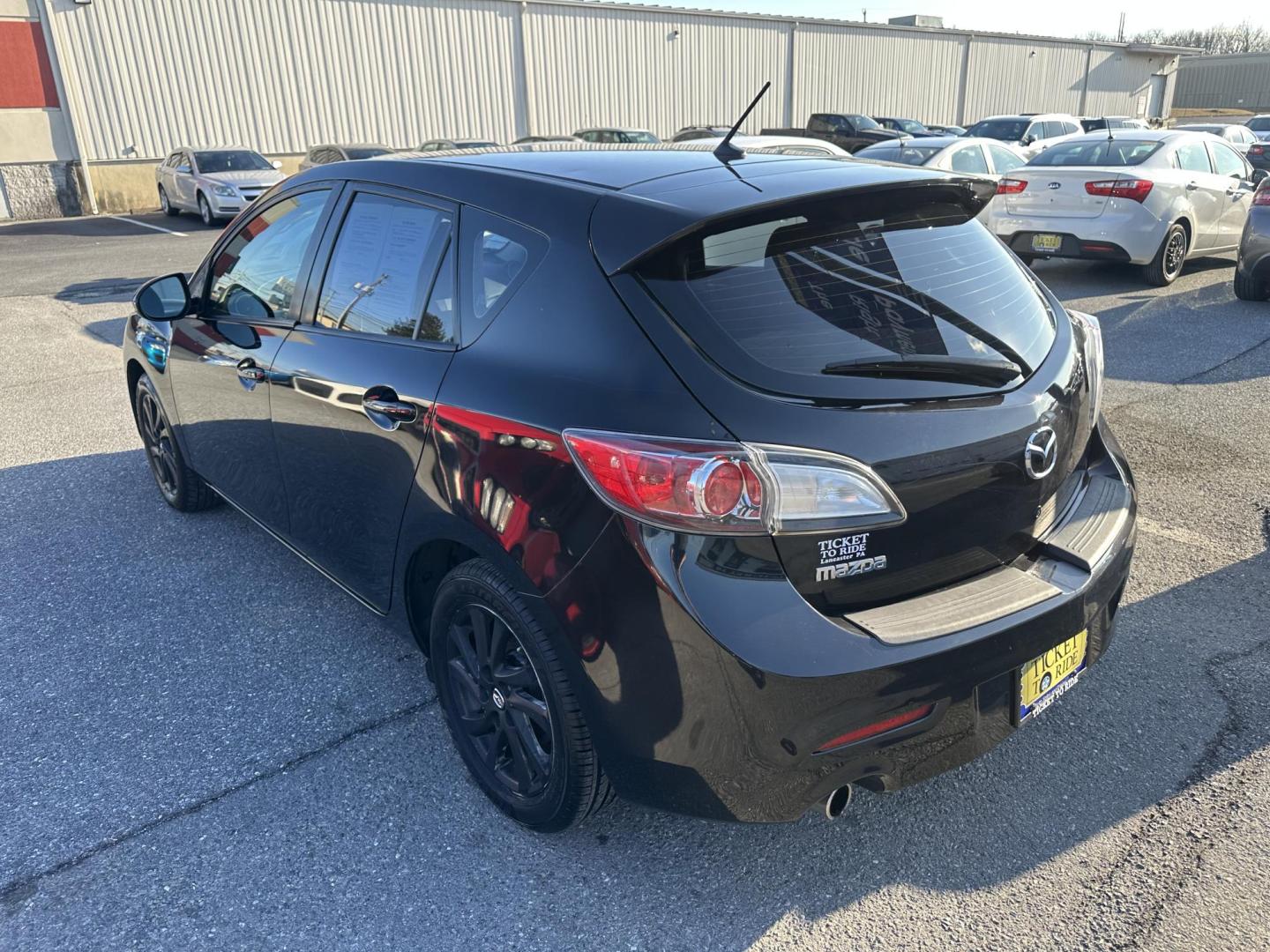 2013 BLACK Mazda MAZDA3 i Touring MT 5-Door (JM1BL1LP3D1) with an 2.0L L4 DOHC 16V engine, 5-Speed Manual transmission, located at 1254 Manheim Pike, Lancaster, PA, 17601, (717) 393-9133, 40.062870, -76.323273 - Photo#4