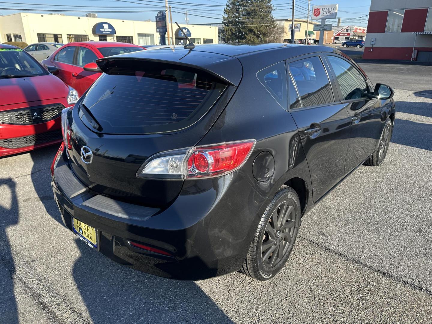 2013 BLACK Mazda MAZDA3 i Touring MT 5-Door (JM1BL1LP3D1) with an 2.0L L4 DOHC 16V engine, 5-Speed Manual transmission, located at 1254 Manheim Pike, Lancaster, PA, 17601, (717) 393-9133, 40.062870, -76.323273 - Photo#6