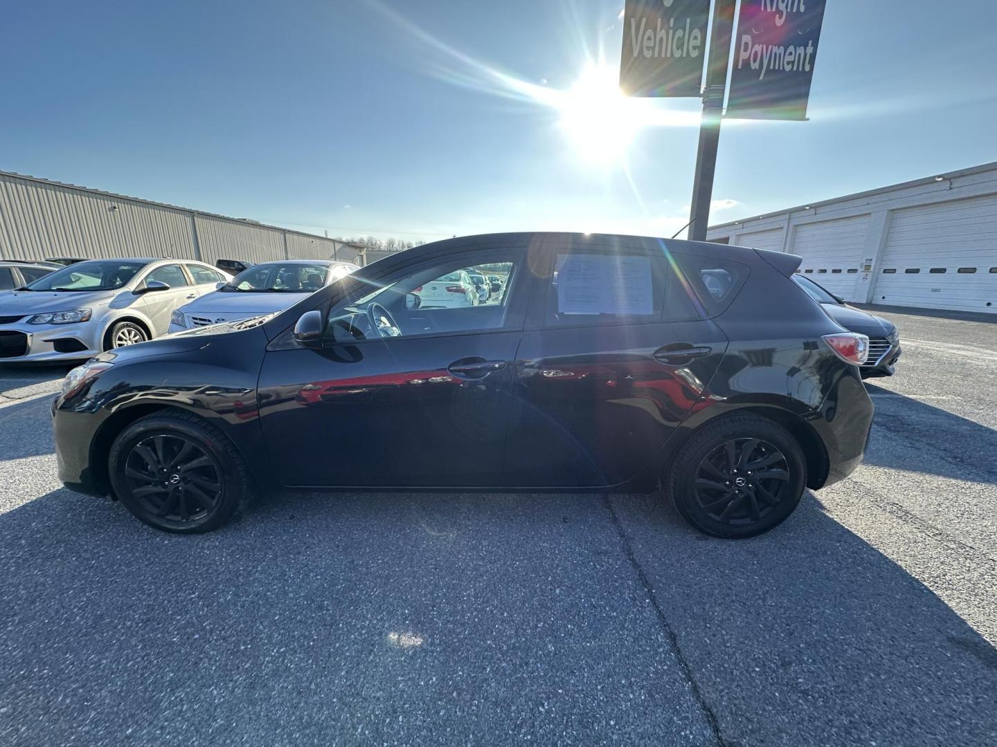 2013 BLACK Mazda MAZDA3 i Touring MT 5-Door (JM1BL1LP3D1) with an 2.0L L4 DOHC 16V engine, 5-Speed Manual transmission, located at 1254 Manheim Pike, Lancaster, PA, 17601, (717) 393-9133, 40.062870, -76.323273 - Photo#9